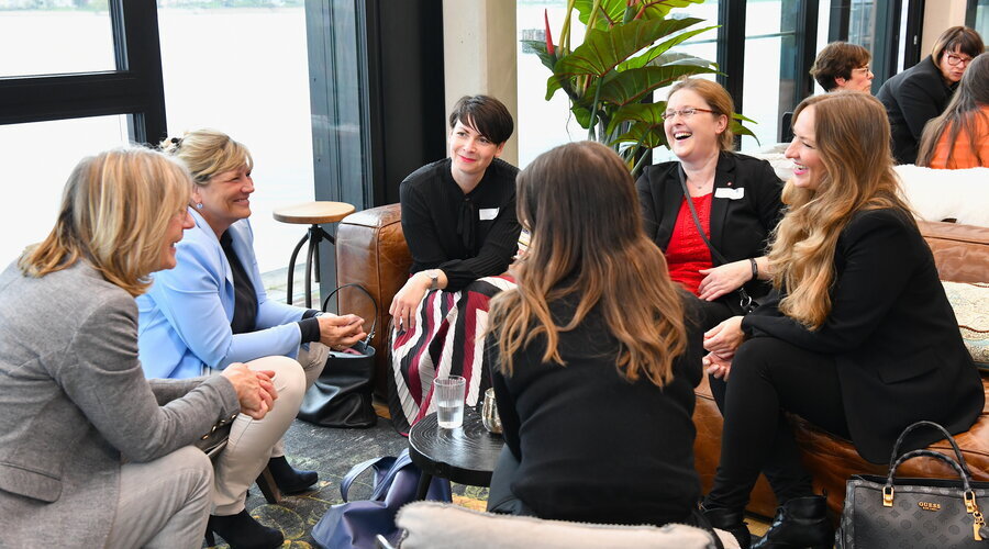 womens_business_club